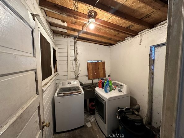 339 W 76th Street, Los Angeles CA 90003