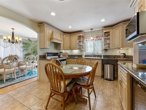 5441 N Calera Avenue, Covina CA 91722