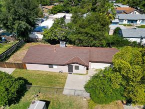 1909 N Summit, Pasadena CA 91103