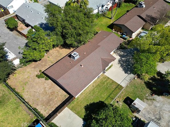 1909 N Summit, Pasadena CA 91103