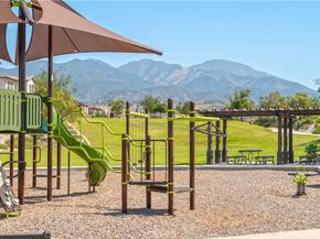 609 Shadowbrook, Lake Forest CA 92610