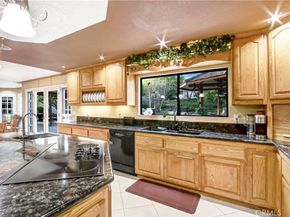 7954 Thoroughbred, Rancho Cucamonga CA 91701