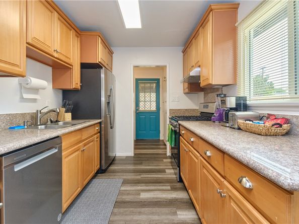 1516 W Stoneridge Court, Ontario CA 91762