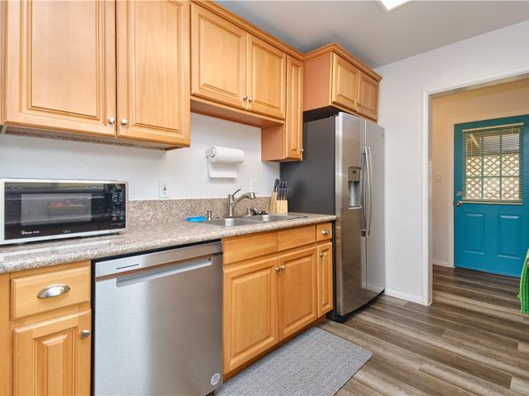 1516 W Stoneridge Court, Ontario CA 91762