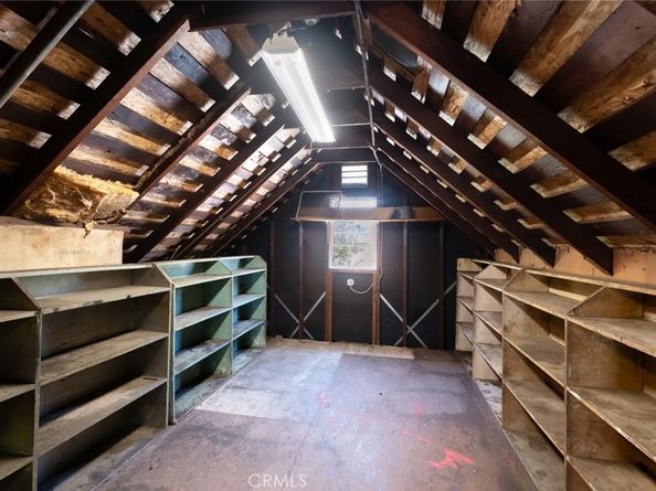 927 N Lamer Street, Burbank CA 91506