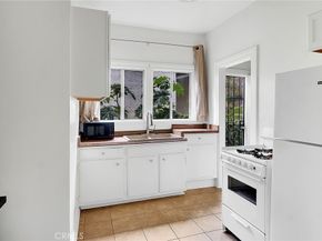 1431 Silver Lake Boulevard, Silver Lake CA 90026