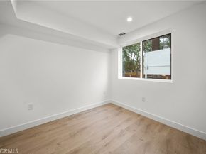 171 S Hoover, Los Angeles CA 90004