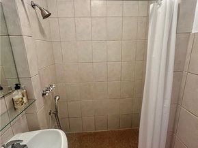 2121 James M Wood Boulevard 224, Los Angeles CA 90006