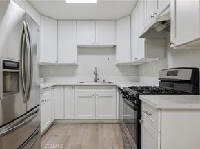 809 E Acacia H, Glendale CA 91205