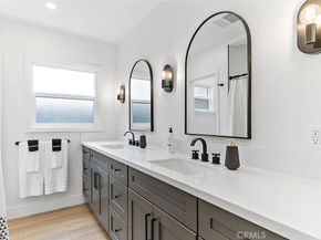 2925 W Oak, Burbank CA 91505