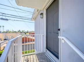 656 W Glenoaks Boulevard, Glendale CA 91202