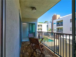 949 N Kings 215, West Hollywood CA 90069