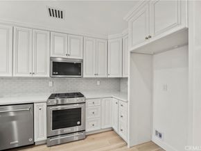 620 E Elmwood Avenue, Burbank CA 91501