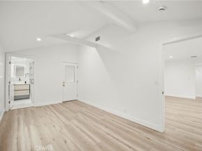 620 E Elmwood Avenue, Burbank CA 91501