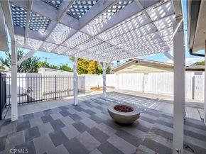 7426 Leescott Avenue, Lake Balboa CA 91406