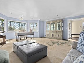 1127 W Foothill Boulevard, Arcadia CA 91006