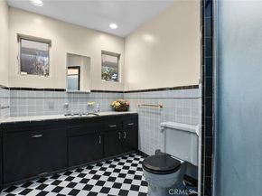 1127 W Foothill Boulevard, Arcadia CA 91006