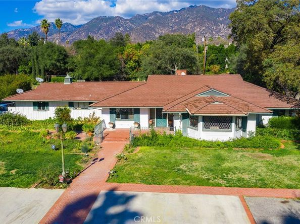 1127 W Foothill Boulevard, Arcadia CA 91006