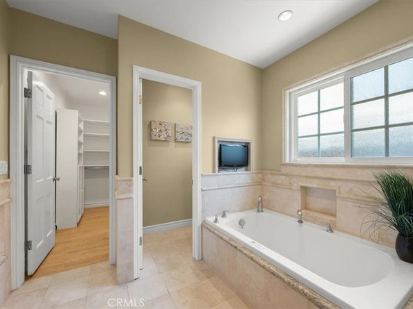 942 Volante Drive, Arcadia CA 91007