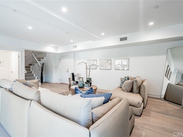 137 S Wilson Avenue 105, Pasadena CA 91106
