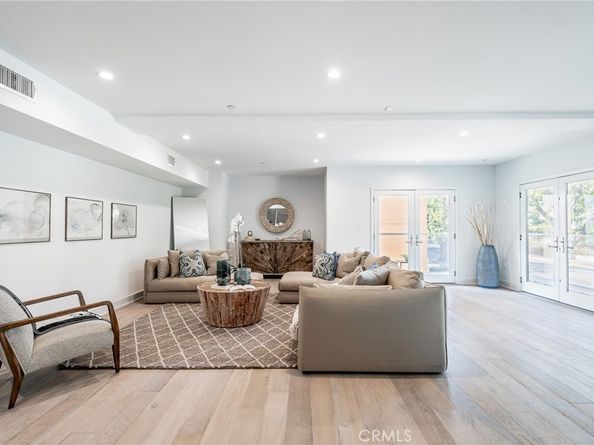 137 S Wilson Avenue 105, Pasadena CA 91106