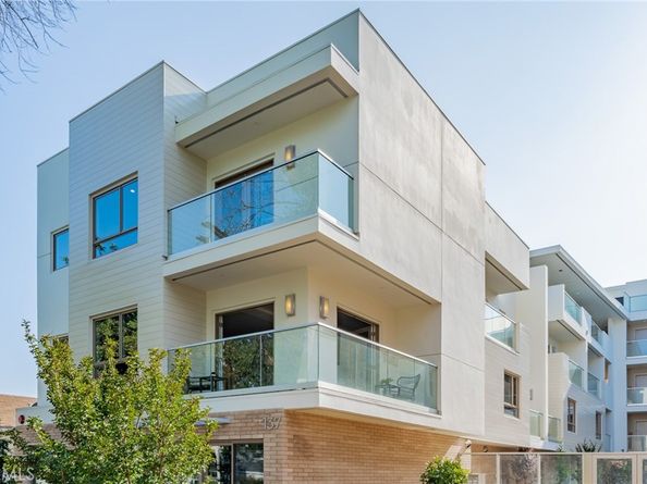 137 S Wilson Avenue 105, Pasadena CA 91106