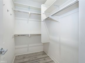 717 S Azusa Avenue F, Azusa CA 91702