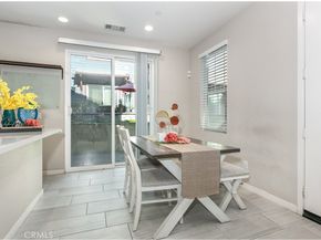 717 S Azusa Avenue F, Azusa CA 91702