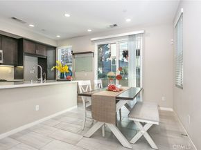 717 S Azusa Avenue F, Azusa CA 91702
