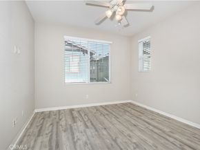 717 S Azusa Avenue F, Azusa CA 91702