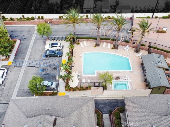 717 S Azusa Avenue F, Azusa CA 91702
