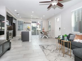 717 S Azusa Avenue F, Azusa CA 91702