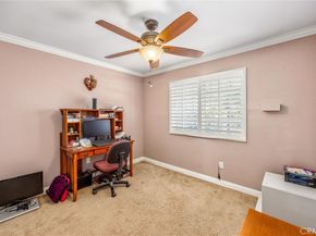 2821 Parksquare, Pomona CA 91767