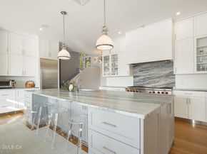 30 Meadowcroft Lane, Greenwich CT 06830