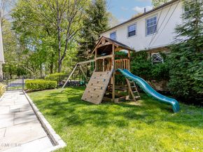 17 Brookside Park, Greenwich CT 06831