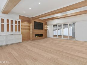 112 Sheephill Road, Riverside CT 06878