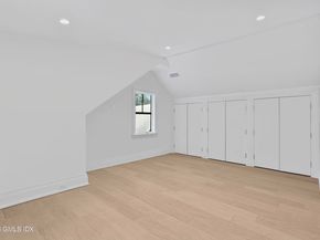 112 Sheephill Road, Riverside CT 06878