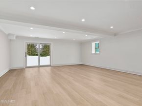 112 Sheephill Road, Riverside CT 06878