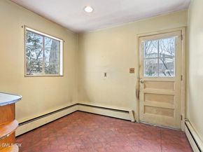 105 Glenville Street, Greenwich CT 06831