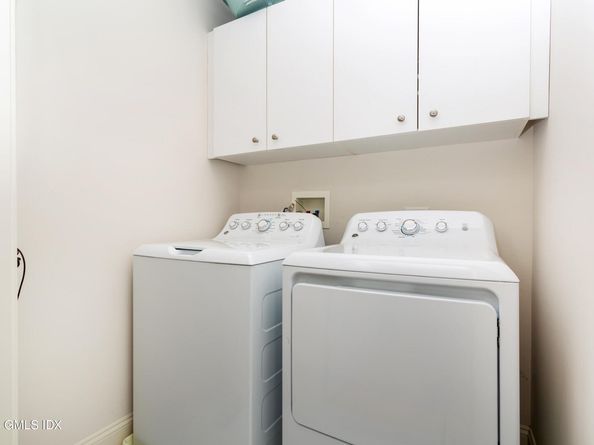 105 Hamilton Avenue 9, Greenwich CT 06830