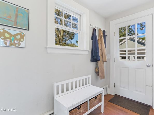38 Van Rensselaer Avenue, Stamford CT 06902