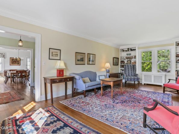 38 Van Rensselaer Avenue, Stamford CT 06902