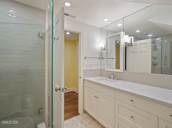 583 Lake Avenue, Greenwich CT 06830