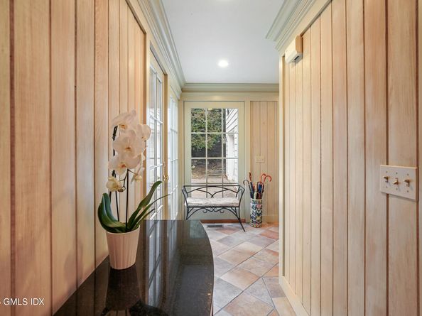 583 Lake Avenue, Greenwich CT 06830