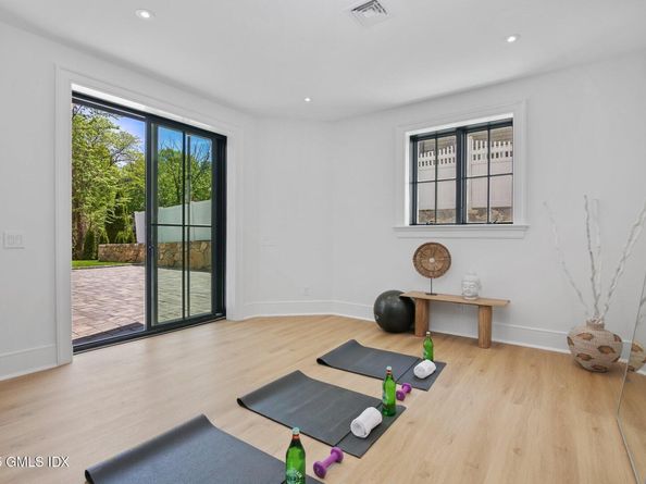 148 E Elm Street 1, Greenwich CT 06830