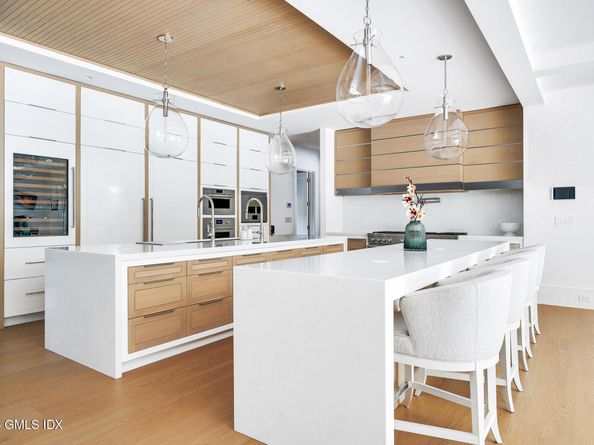 12 Turner Drive, Greenwich CT 06830