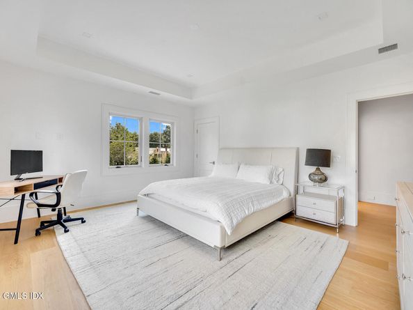 12 Turner Drive, Greenwich CT 06830