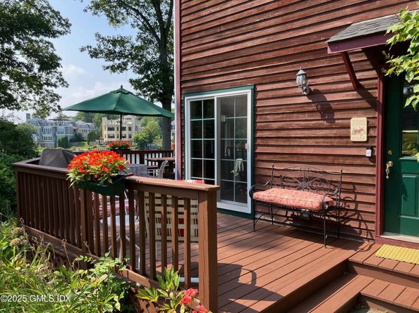 36 Cary Road, Riverside CT 06878