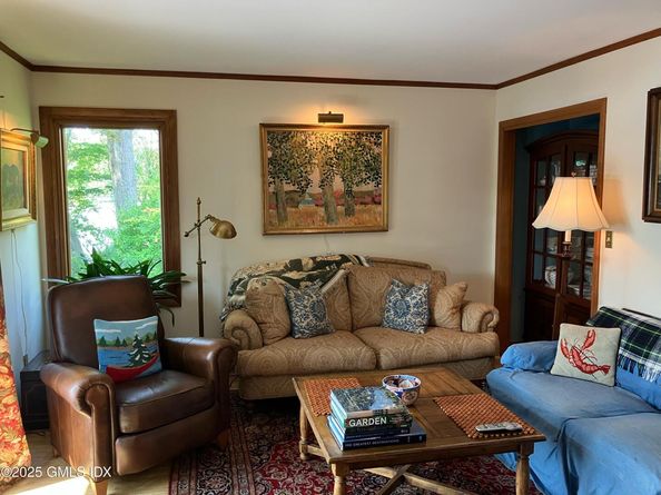 36 Cary Road, Riverside CT 06878