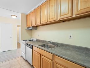225 St Pauls Ave 1S, Jersey City NJ 07306